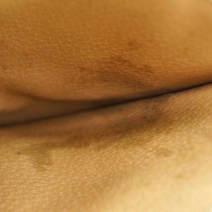 CELINE セリーヌ CELINE マカダムレザーショルダーバッグ レディース/マカダムレザーショルダーバッグ/M14//Bランク/37