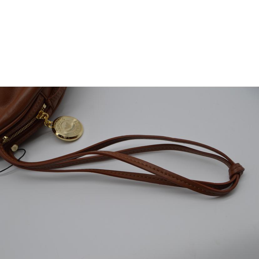 EMPORIO ARMANI ARMANI/エンポリオアルマーニレザーワンショルダーハンド/Y3A147//Y465A/SAランク/89