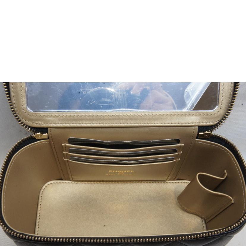 CHANEL シャネル/マトラッセラムスキンチェーンバニティバッグ//T43*****/SAランク/92