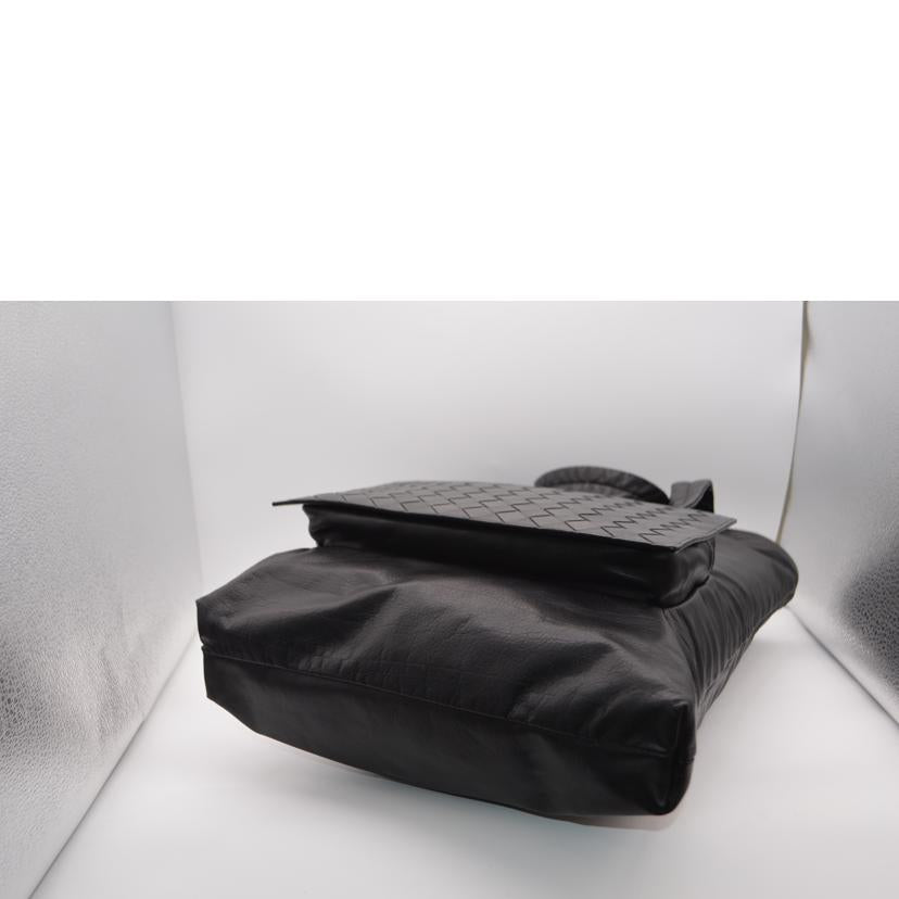 BOTTEGA VENETA ボッテガヴェネタ/イントレチャートウルトラライトナッパレザートート/609882 VCQH3//BD8549746A/SAランク/89