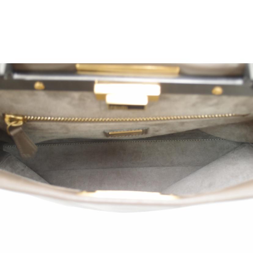 FENDI フェンディ ハンドバッグ ショルダー ターンロック 斜め掛け レザー 内側スウェード レディース/ピーカブー・レギュラー/ナッツブラウン系/8BN226//CA1887209/ABランク/69