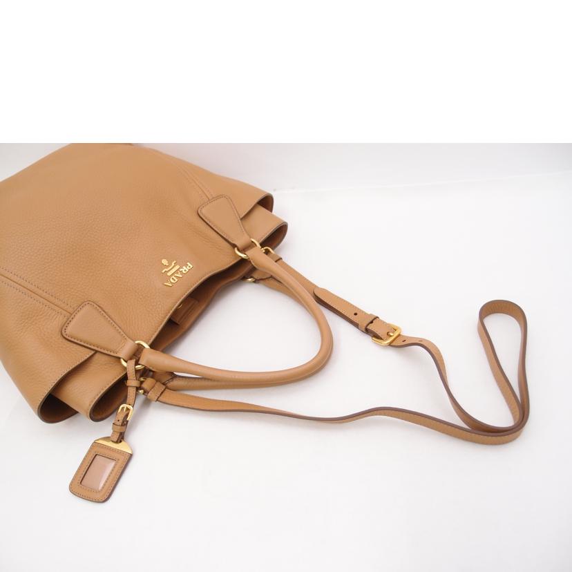 PRADA プラダ トートバッグ ハンドバック ショルダーバッグ 茶 斜め掛け 肩掛け レディース/レザー2wayトート/キャメル/BN2435//208/Aランク/69