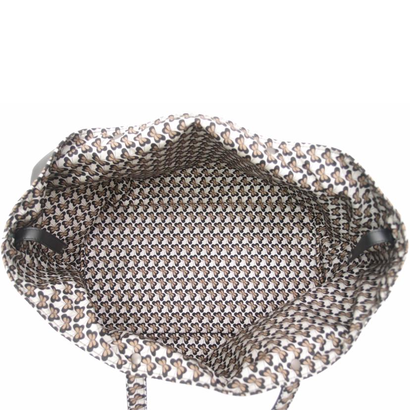 BOTTEGA VENETA ボッテガ・ヴェネタ バッグ 手提げ 肩掛け レザー バタフライ柄/イントレチャート・リバーシブルトート/黒×蝶/547380//ABランク/69