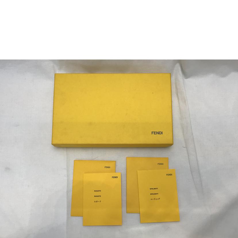 FENDI フェンディ/ズッカ柄ラウンドファスナー長財布//Bランク/51
