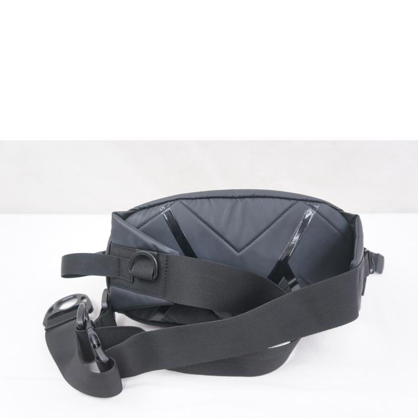 MAKAVELIC マキャベリック/MAKAVELIC ボディーバック//ABランク/67