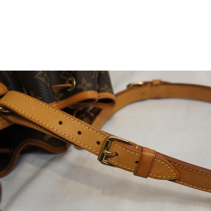 LOUIS VUITTON ルイヴィトン ルイ・ヴィトン ビトン ショルダーバッグ ハンドバッグ トートバッグ ブラウン メンズ レディース 定番 人気 LV 斜め掛け 肩がけ/プチノエ/モノグラム/M42226//AR0***/ABランク/92