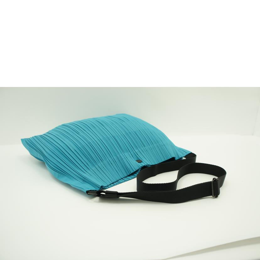 PLEATS PLEASE ISSEY MIYAKE プリーツプリーツ イッセイミヤケ/プリーツショルダーバッグ/PP92-A6526//Aランク/75