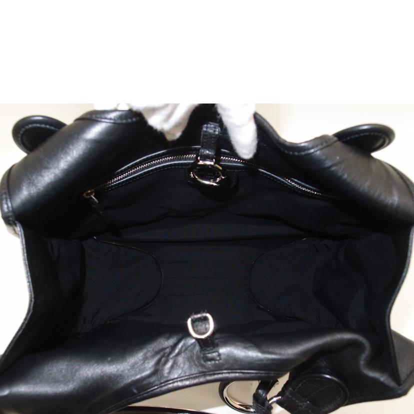 Christian Dior クリスチャンディオール/Dチャームレザーワンショルダー/ブラック//26-MA-0068/Aランク/69