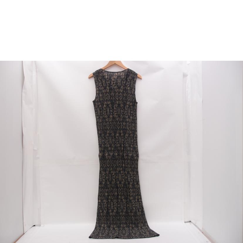 PLEATS PLEASE プリーツプリーズ イッセイミヤケ/PLEATS PLEASE ワンピース//SAランク/69