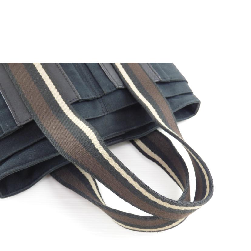 HERMES エルメス/トロカホリゾンタルPM//Bランク/64