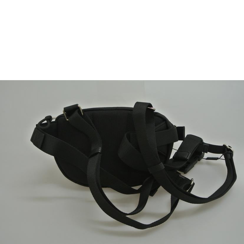 BURBERRY バーバリー/クロスボディバッグ 黒/8028242//70B/Sランク/87