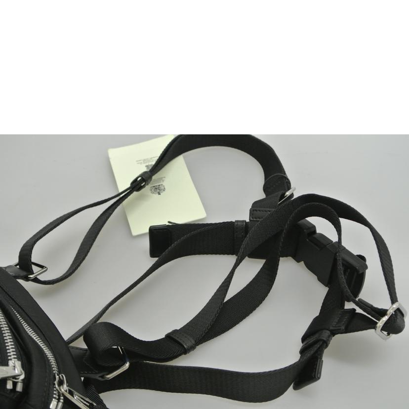 BURBERRY バーバリー/クロスボディバッグ 黒/8028242//70B/Sランク/87