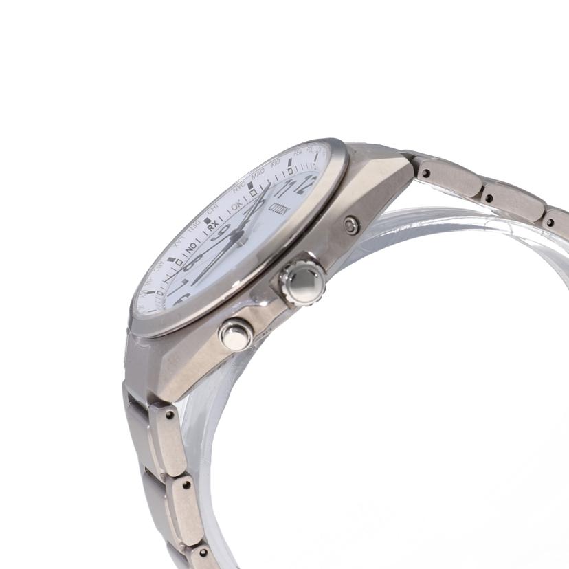 CITIZEN シチズン/アテッサ/ソーラー電波/スーパーチタニウム/CB1120-50B/H149-S118921//9D1052433/Aランク/75