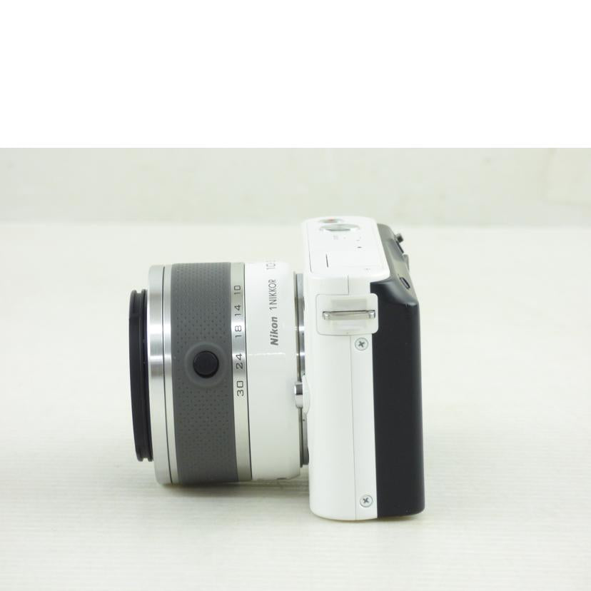 Nikon ニコン/ミラーレス一眼/Nikon 1 J1/Nikon 1 J1//22053687/Cランク/64