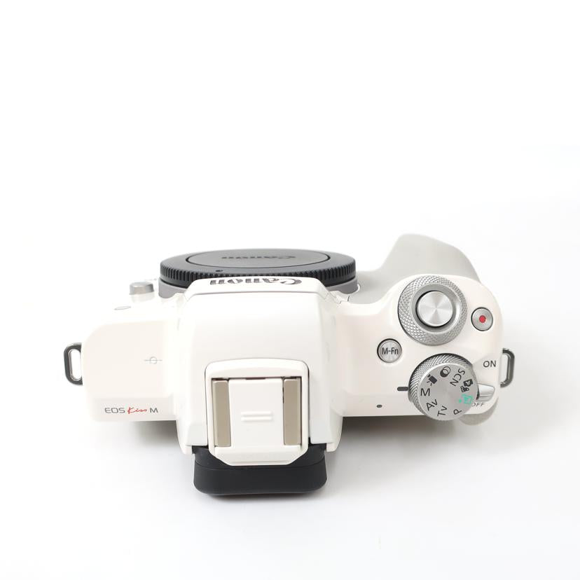 Canon キヤノン/ミラーレス一眼カメラ/EOS Kiss M Wレンズキット//861038002334/Aランク/65