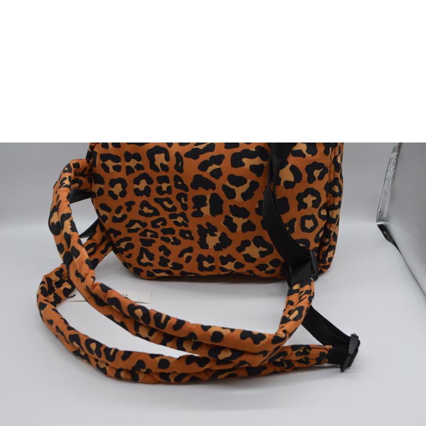 MARC JACOBS マークジェイコブス/レオパードキルティングスモールバックパック/M0016685-761//SAランク/89