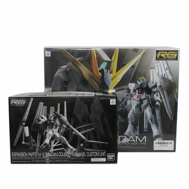 BANDAI バンダイ/RG νガンダム&ダブル・フィン・ファンネル拡張ユニット//SAランク/81