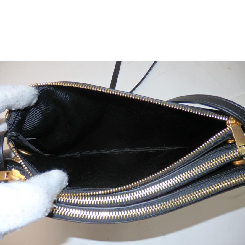 CELINE セリーヌ/トリオラージショルダーバッグ/スムースラムスキン/黒/187613BEB//F-AT-1129/Aランク/84