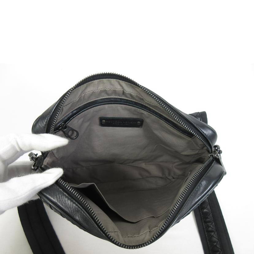 BOTTEGAVENETA ボッテガ/イントレチャート クロスボディショルダーバッグ//B07826660G/Bランク/70