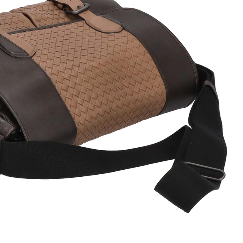 BOTTEGA VENETA ボッテガヴェネタ/イントレチャート メッセンジャーバッグ/ブラウン//Bランク/75