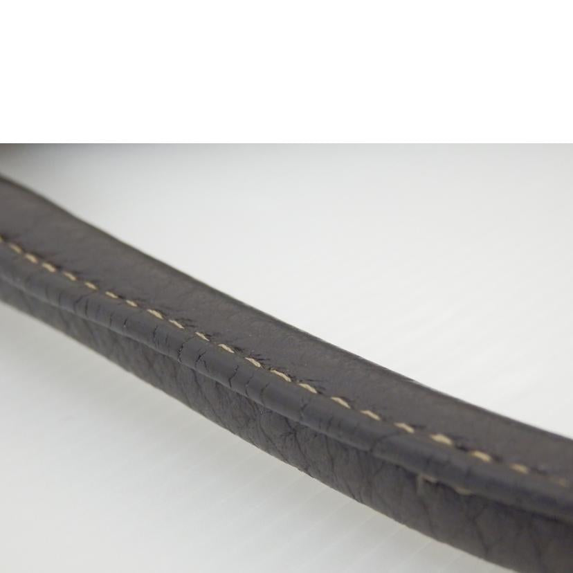 GUCCI GUCCI/GGクリスタルワンショルダーバッグ/293581//204990/Bランク/88