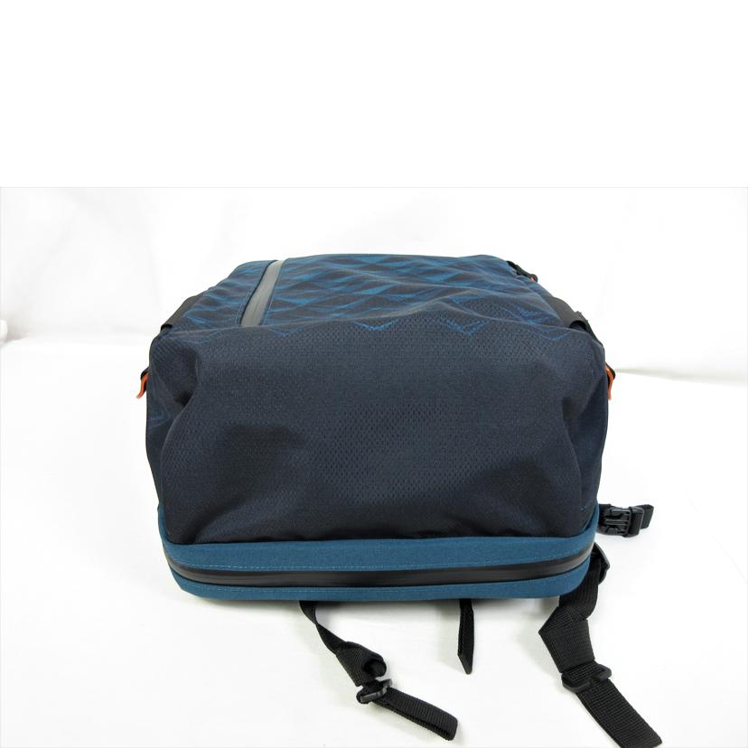 VICTORI NOX/VICTORINOX ナイロンリュック//ABランク/70
