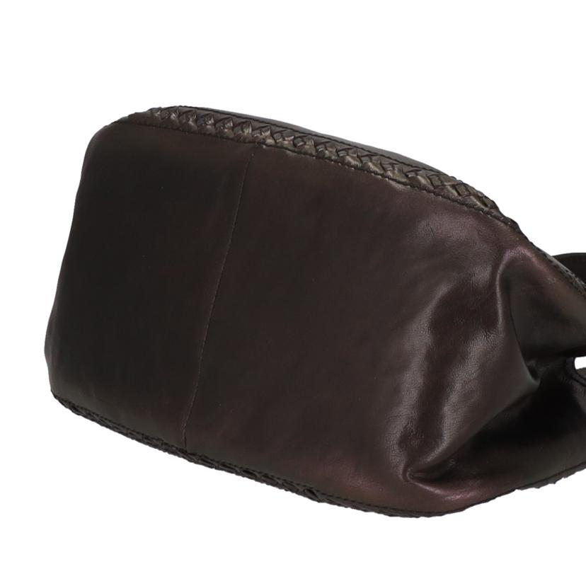 BOTTEGA VENETA ボッテガヴェネタ/イントレチャートステッチハンドバッグ/245322//Aランク/75