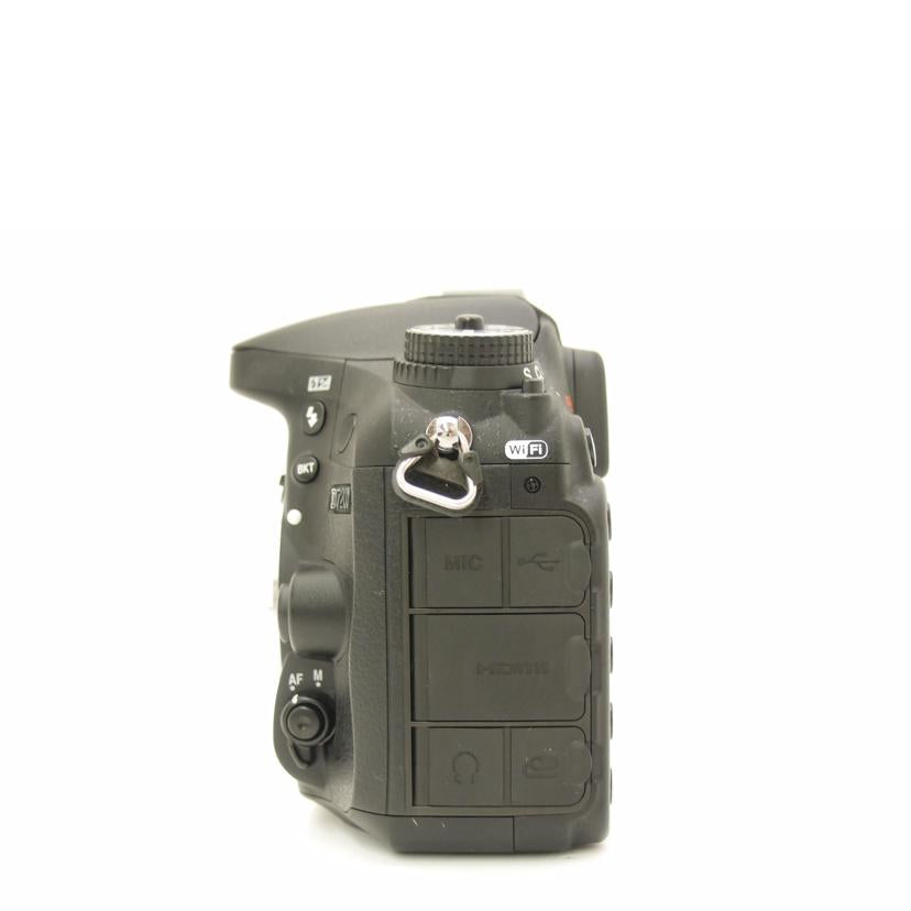 Nikon ニコン/デジタル一眼/D7200ボディ//2009997/Aランク/69