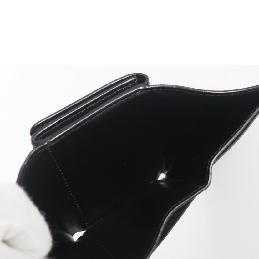 BURBERRY バーバリー/三つ折りコンパクトウォレット/レザー/黒//Bランク/79