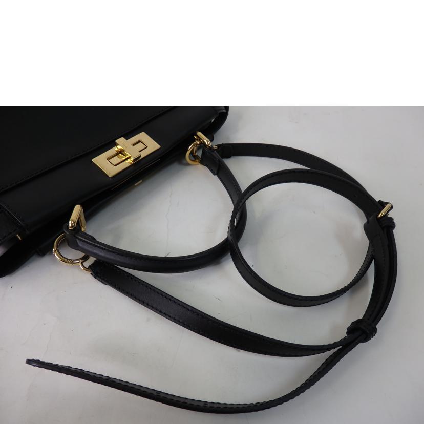 FENDI フェンディ/ピーカブーレギュラーレザー2WAY/黒/8BN290//014*****/SAランク/84