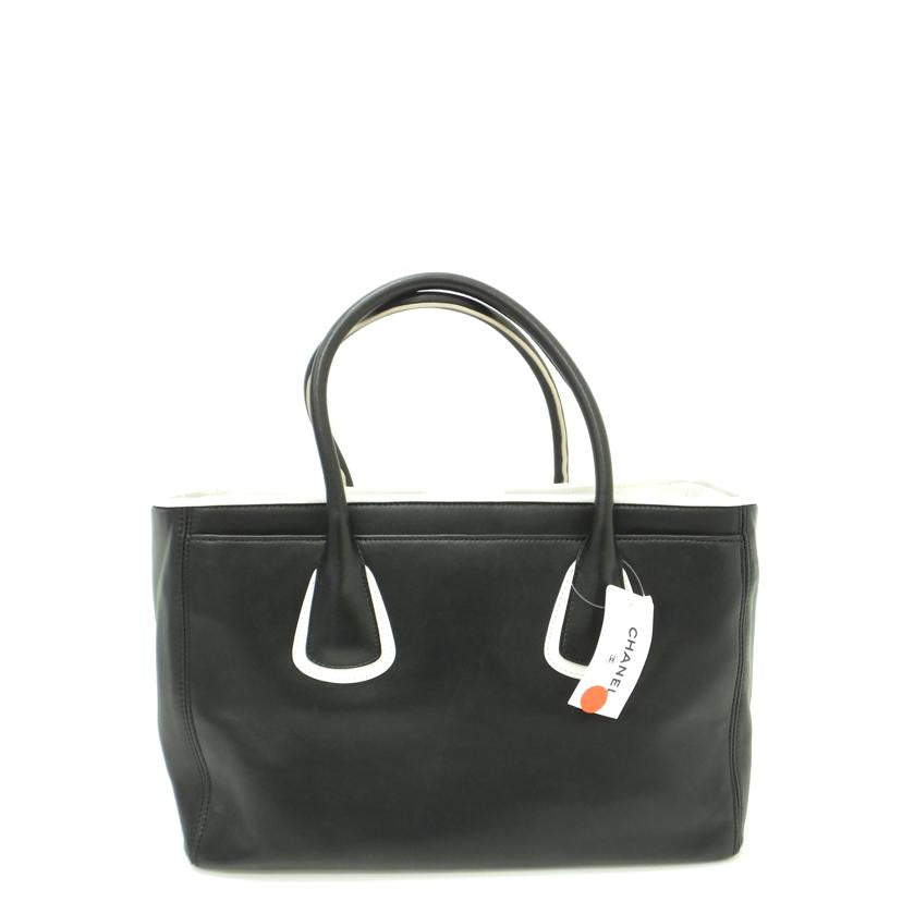 CHANEL シャネル/ココマークラムスキントート/黒×白/Gカード//127*****/Bランク/88