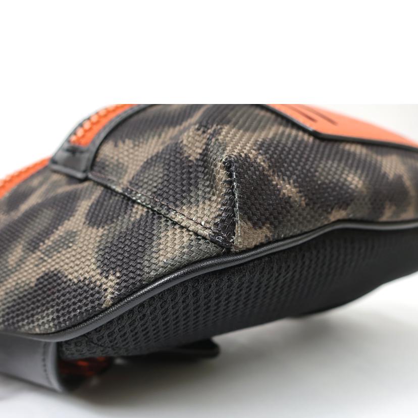 COACH コーチ/迷彩ボディーバッグ/1971//Aランク/65