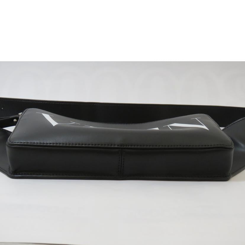 VALENTINO/VLTNレザーボディバック/ノワール/SY2B0719WJW//Aランク/90