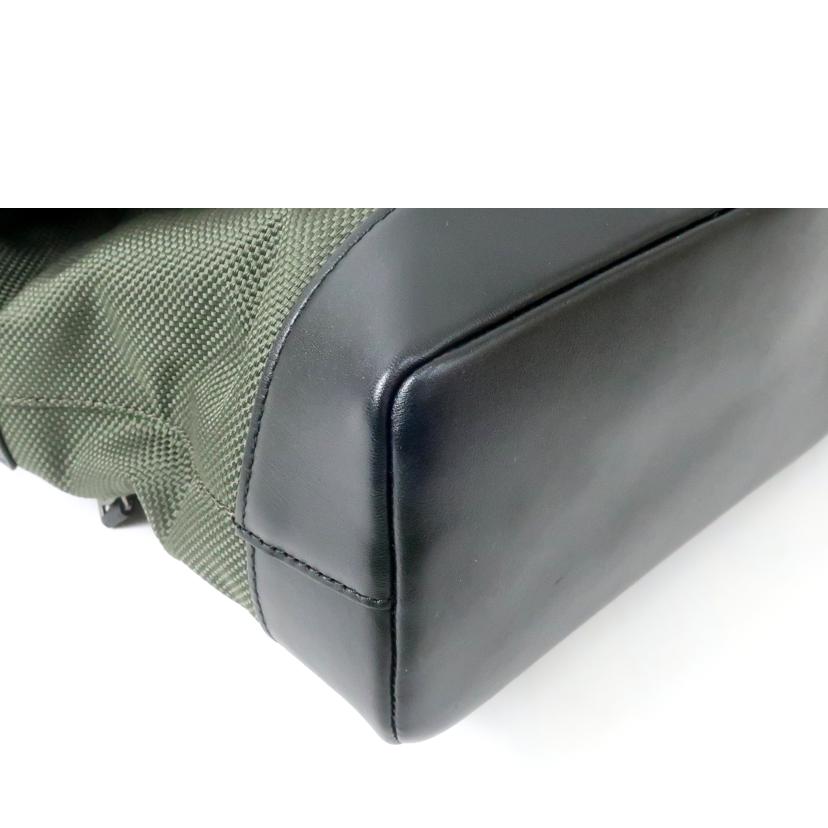 COACH コーチ/テレインバイクバック メッセンジャーパフォレイテッドレ ダークカーキ/F24673//Aランク/65