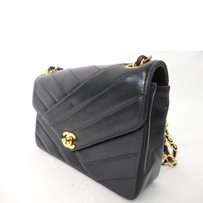 CHANEL シャネル/ココマークWチェーンバッグ/Vステッチ/黒/ゴールド金具//281****/ABランク/84