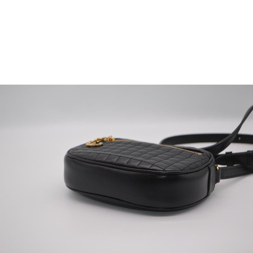 CELINE セリーヌ/Cチャームスモールキルティングレザーショルダー/188363BFH//S-CE-0129/SAランク/89