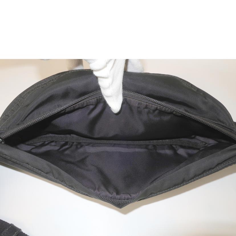 PRADA プラダ/ウエストポーチ ボディバッグ ナイロン 黒 ブラック//Bランク/65