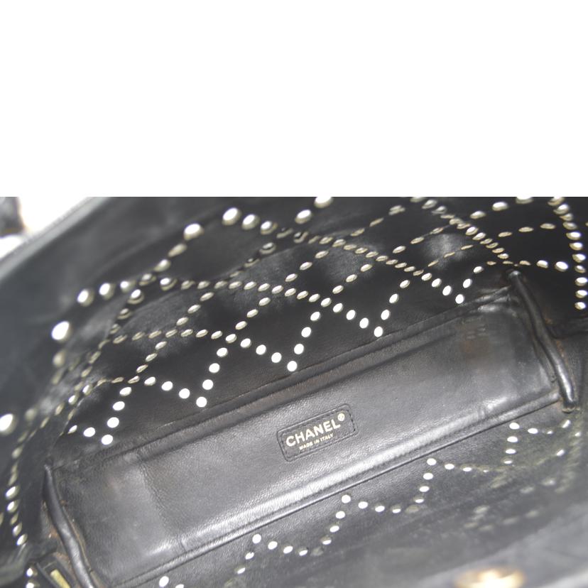 CHANEL シャネル/ココマークパンチングパテントショルダーレザートート//8756755/Bランク/89