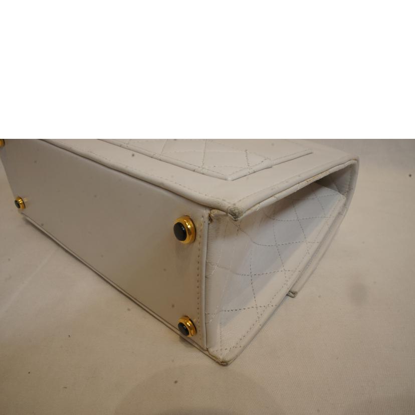 CHANEL シャネル/マトラッセチェーンショルダーバッグ/カーフ/ホワイト//1796294/ABランク/92