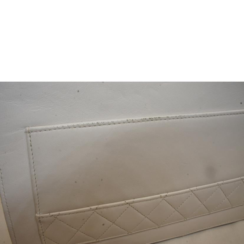 CHANEL シャネル/マトラッセチェーンショルダーバッグ/カーフ/ホワイト//1796294/ABランク/92