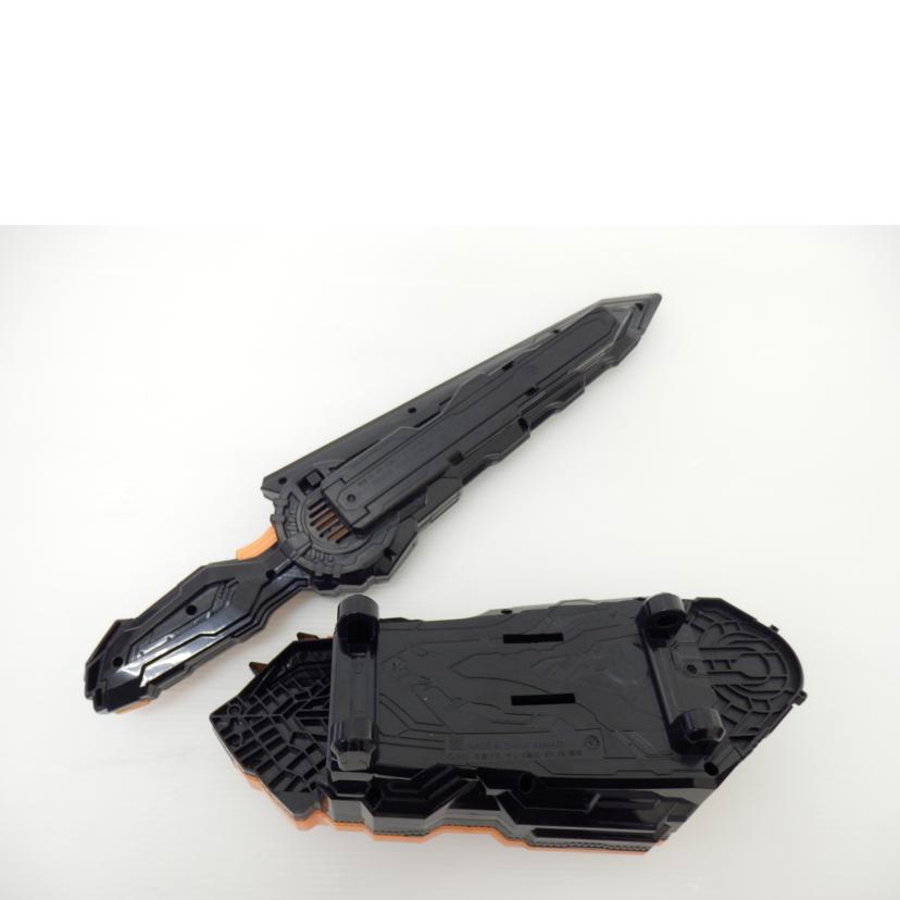 BANDAI バンダイ/変身ベルト DX無銘剣虚無&覇剣ブレードライバー 「仮面ライダーセイバー/聖刃」 プレミアムバンダイ限定 //ABランク/88