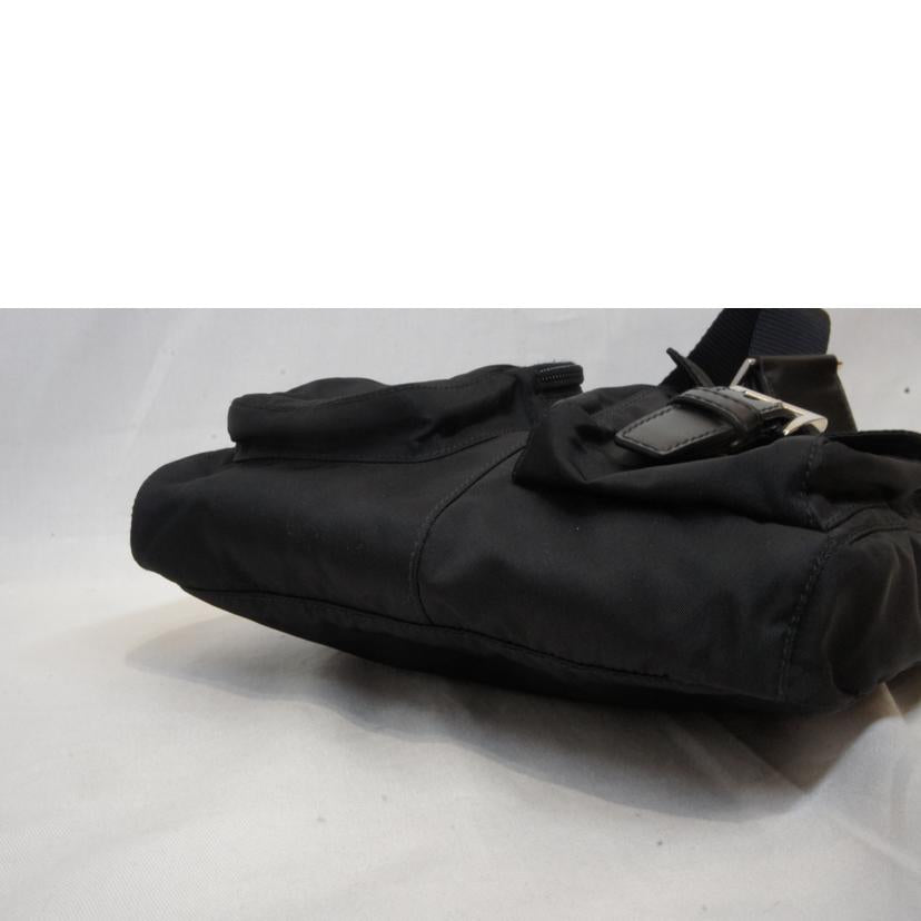 PRADA プラダ/ボディバッグナイロンブラックショルダー/BM0011//100/Aランク/92