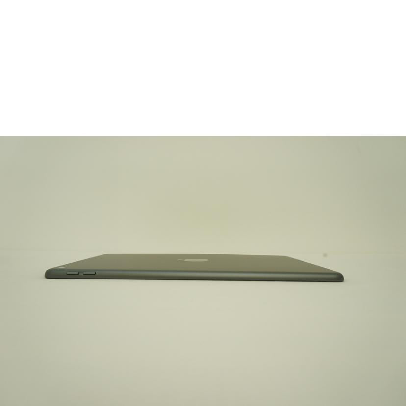 apple アップル/iPad Wi-Fiモデル第8世代/MYLD2J/A//DMPDD6M3Q1GG/ABランク/09