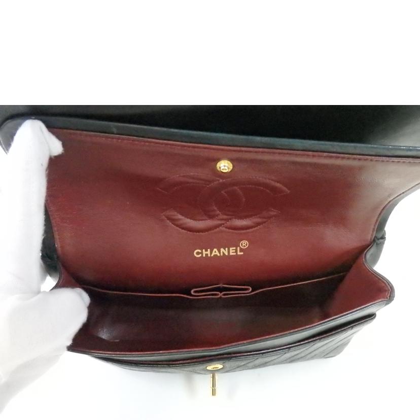 CHANEL シャネル/ココマークダブルフラップチェーンショルダーバッグ/シェブロン/黒/ゴールド金具//191****/Bランク/84