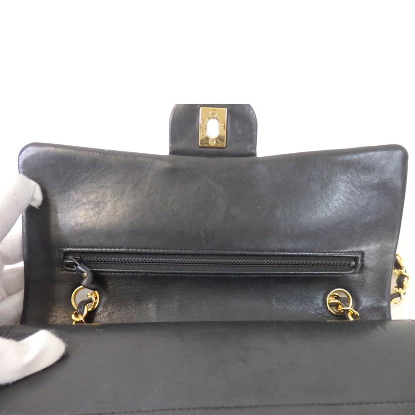CHANEL シャネル/ココマークダブルフラップチェーンショルダーバッグ/シェブロン/黒/ゴールド金具//191****/Bランク/84