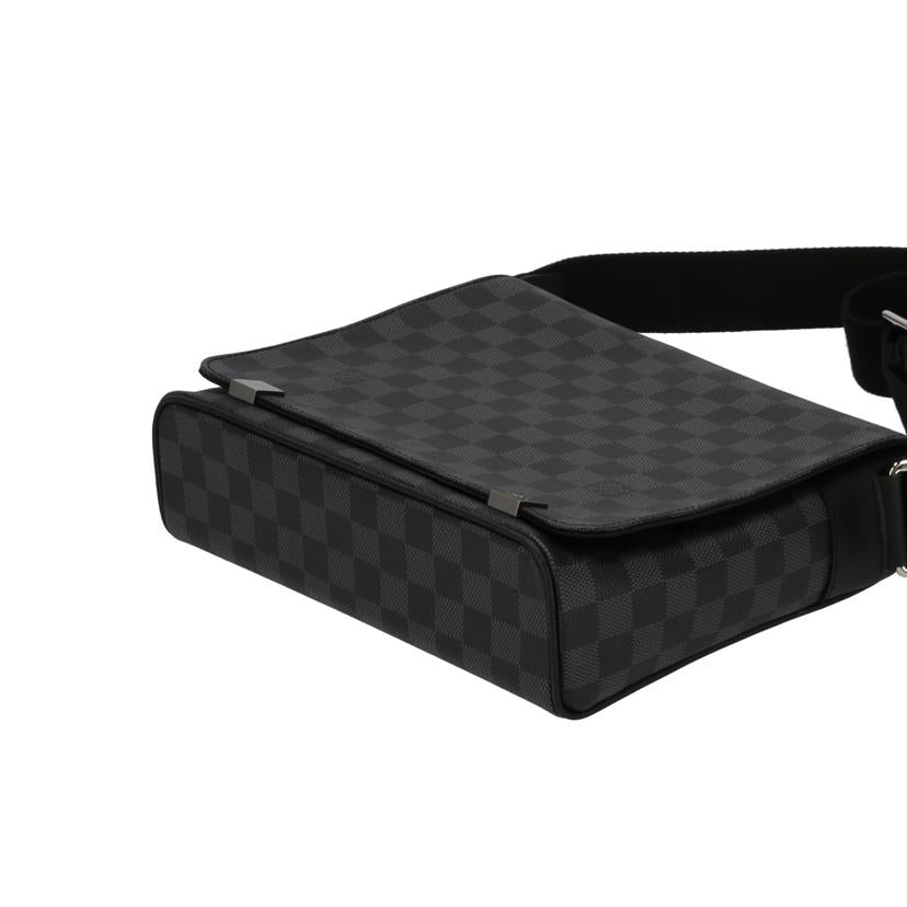 LV ルイヴィトン/ディストリクトPM NM/ダミエ・グラフィット/N41028//CA3197/Aランク/75