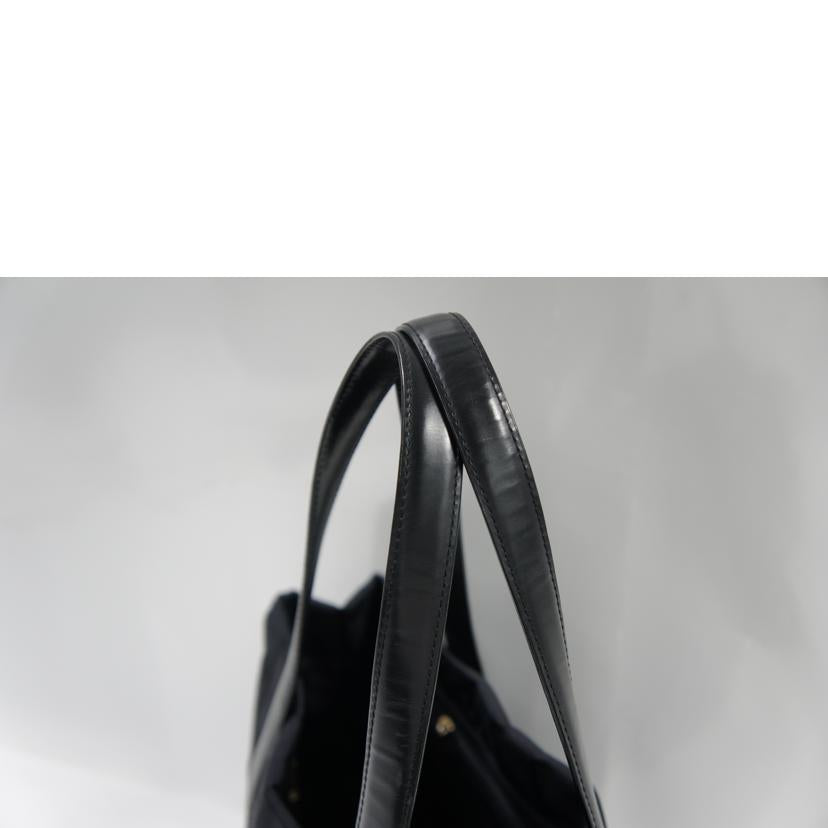 CHANEL /ニュートラベルトートPM//8545884/Aランク/75