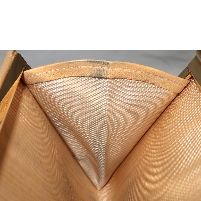 CHANEL/二つ折り財布 ベージュ系//8654070/ABランク/65