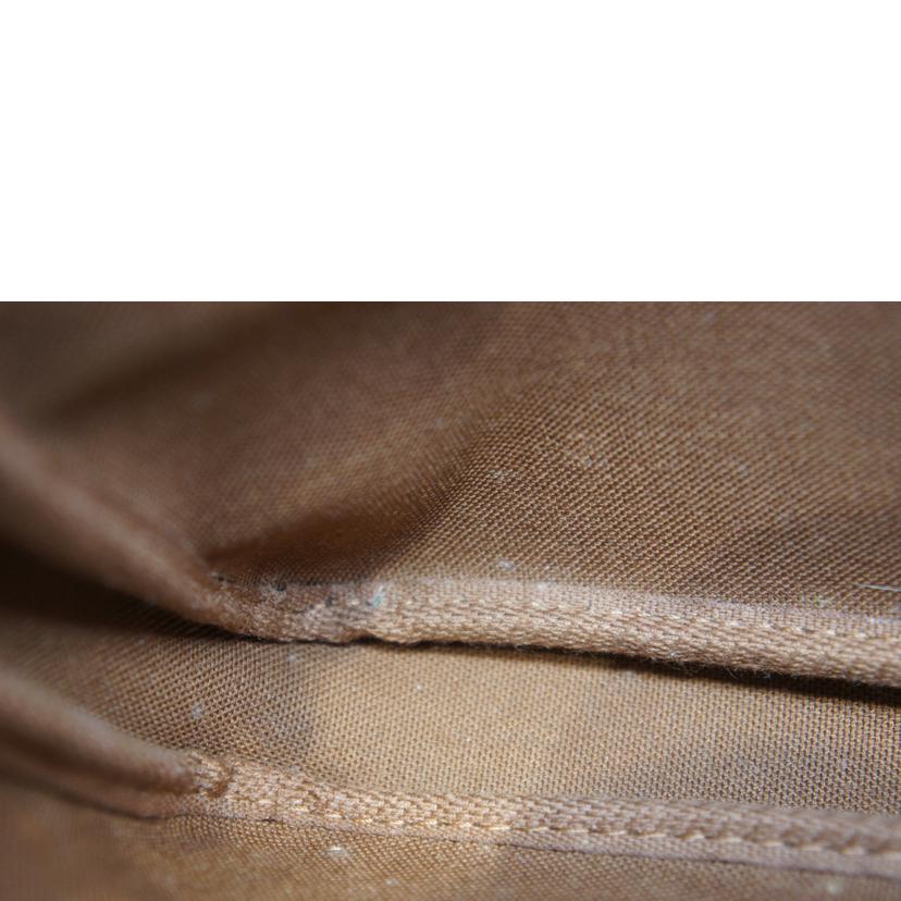 LOUIS VUITTON ルイヴィトン ルイ・ヴィトン ビトン ショルダーバッグ ハンドバッグ トートバッグ ポーチ ブラウン メンズ レディース 定番 人気 LV 斜め掛け 肩がけ/ポシェット・アクセソワール/モノグラム/M51980//AR0***/ABランク/92