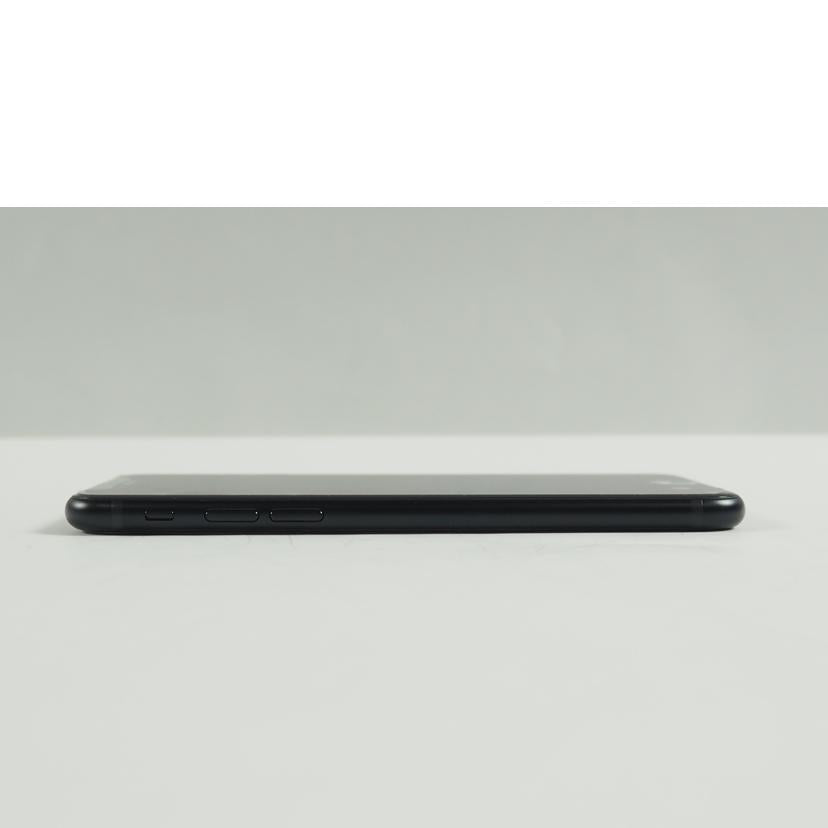 Apple(docomo アップル(ドコモ/iPhoneSE 64GB 第3世代 ミッドナイト/MMYC3J/A//G647WVY9M4/SAランク/79